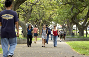 students walking at UH Manoa campus